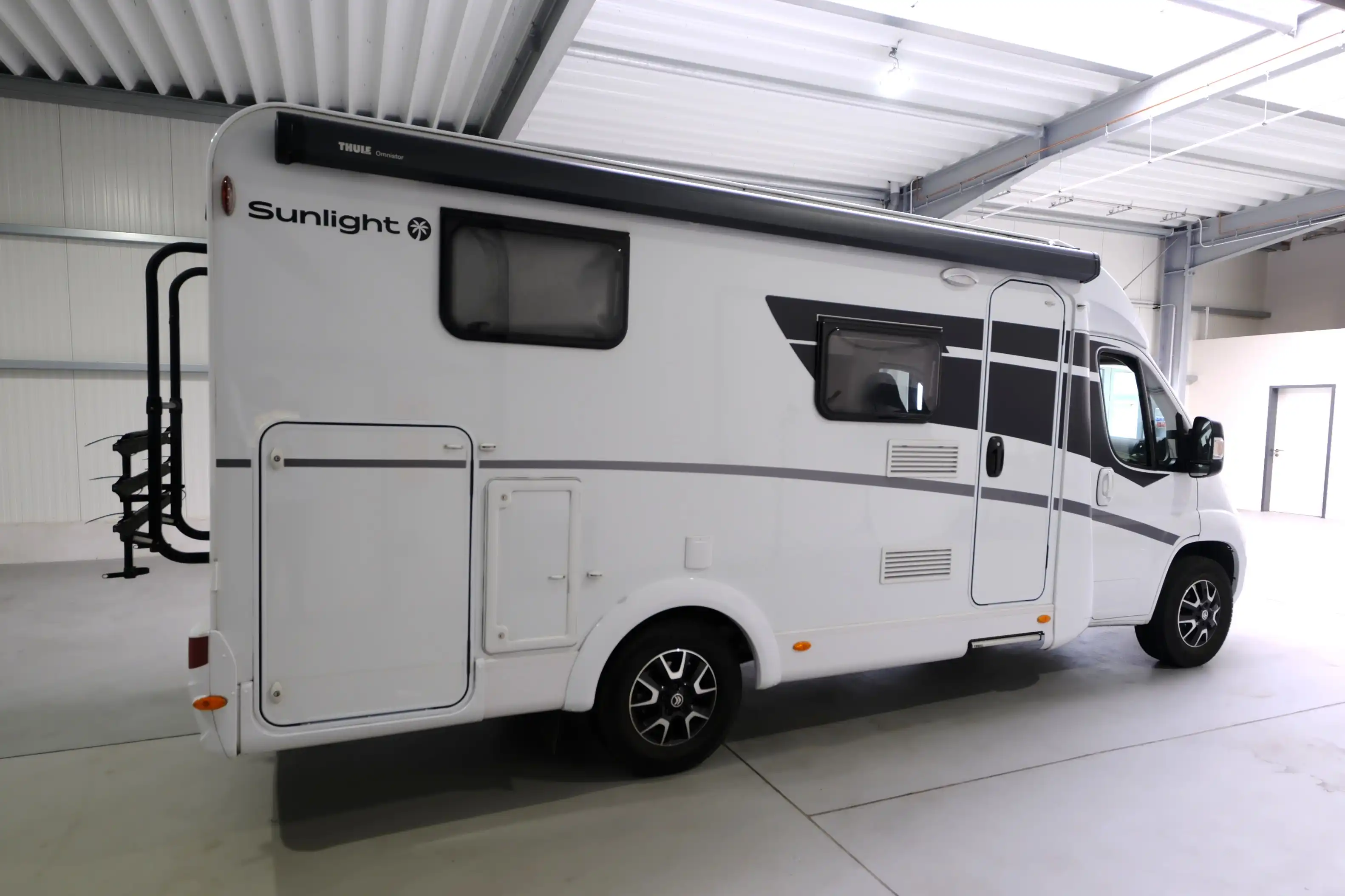 SUNLIGHT V 66 Adventure Edition